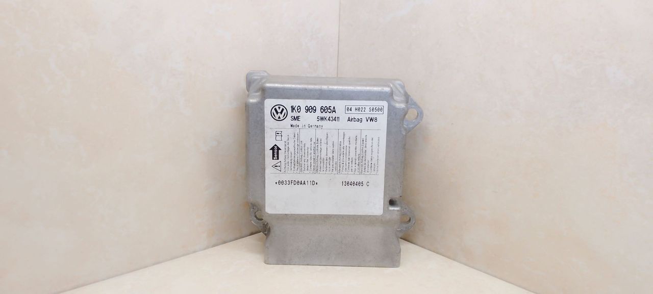 блок AirBag Skoda Octavia 2 поколение (A5) 2004, 1.9 л., TDi, BJB, дизель, 5МКПП, темно-серый, хетчбэк 5 дв., передний привод, 5WK43411, 1K0909605A, 0033FD0AA11D, 13040405C - фото №1