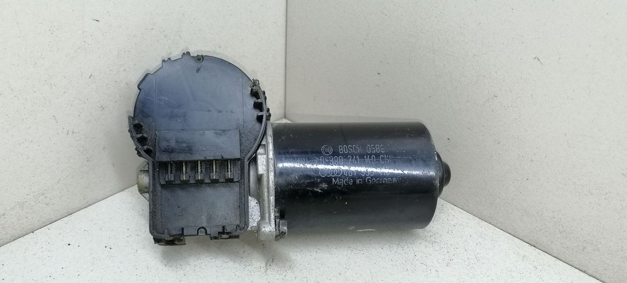 моторчик передних стеклоочистителей (дворников) Audi A6 4B/C5 2000, BOSCH, 0390241140, 4B1955113 - фото №1