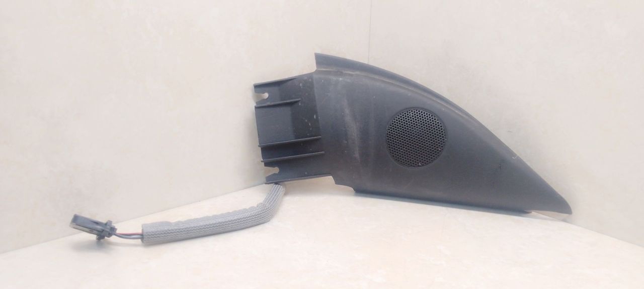 динамик высокочастотный (пищалка) Volkswagen Passat B5 3B5 1997, 1.9 л., TDi, AHU, дизель, 5МКПП, серебристый, седан, передний привод, 3B0837994, 3B0035411B - фото №1