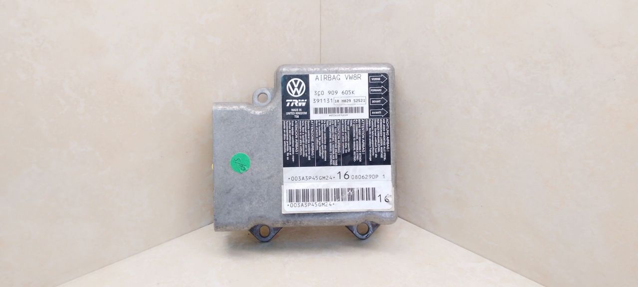 блок AirBag Volkswagen Passat B6 2007, 2.0 л., бензин, АКПП, серебристый, универсал, передний привод, TRW, A1RBAGVW8R, 3C0909605K, 391131, 10H029S2521, 003A3P45GM24 - фото №1