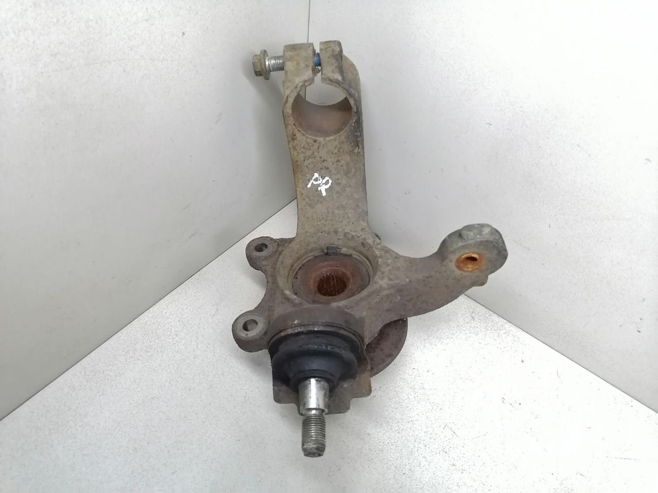 ступица передняя правая Ford Transit Connect 1 поколение TC7 2005, 1.8 л., TDCi, дизель, 5МКПП, синий, фургон, передний привод, 1473257, 1439601 - фото №1