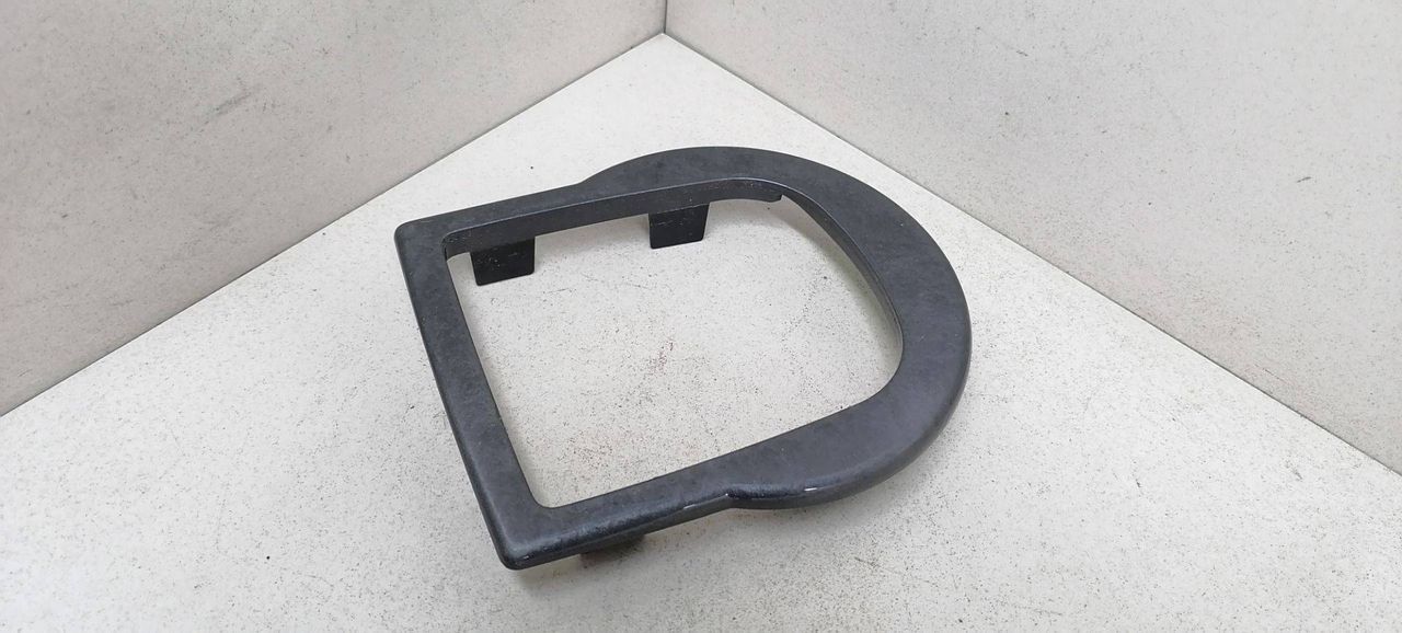 рамка обрамление кулисы Citroen C4 1 поколение 2005, 2.0 л., i, RFJ (EW10A), бензин, АКПП, т.серый, хетчбэк 5 дв., передний привод, 9647159877 - фото №1