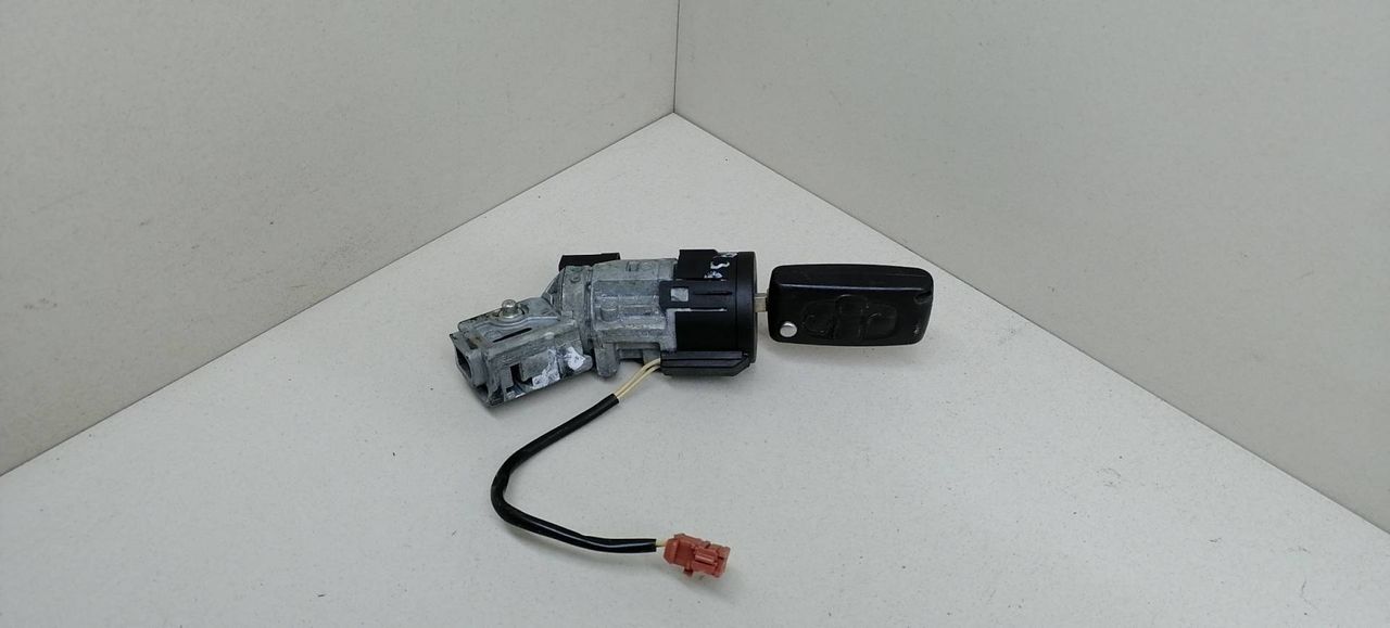 контактная группа Peugeot 1007 1 поколение 2007, 1.6 л., HDi, 9HZ (DV6TED4), дизель, 5МКПП, серебристый, хетчбэк 3 дв., передний привод - фото №1