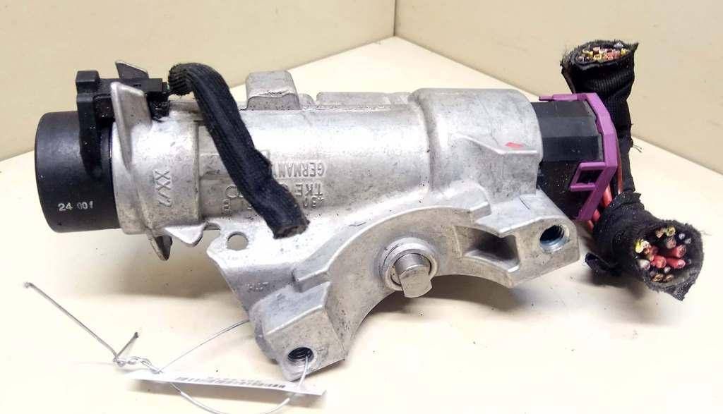 контактная группа Volkswagen Bora 1 поколение 2001, 1.6 л., i, AZD, бензин, 5МКПП, серебристый, универсал, передний привод, 4B0905349 - фото №1