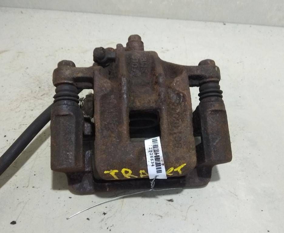 скоба суппорта Hyundai Trajet 1 поколение 2000, 2.0 л., i, бензин - фото №1