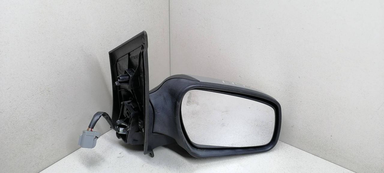 зеркало наружное правое Ford Focus 2 поколение 2006, 1.6 л., i, HXDA, бензин, 5МКПП, серебристый, универсал, передний привод, 1510871 - фото №1