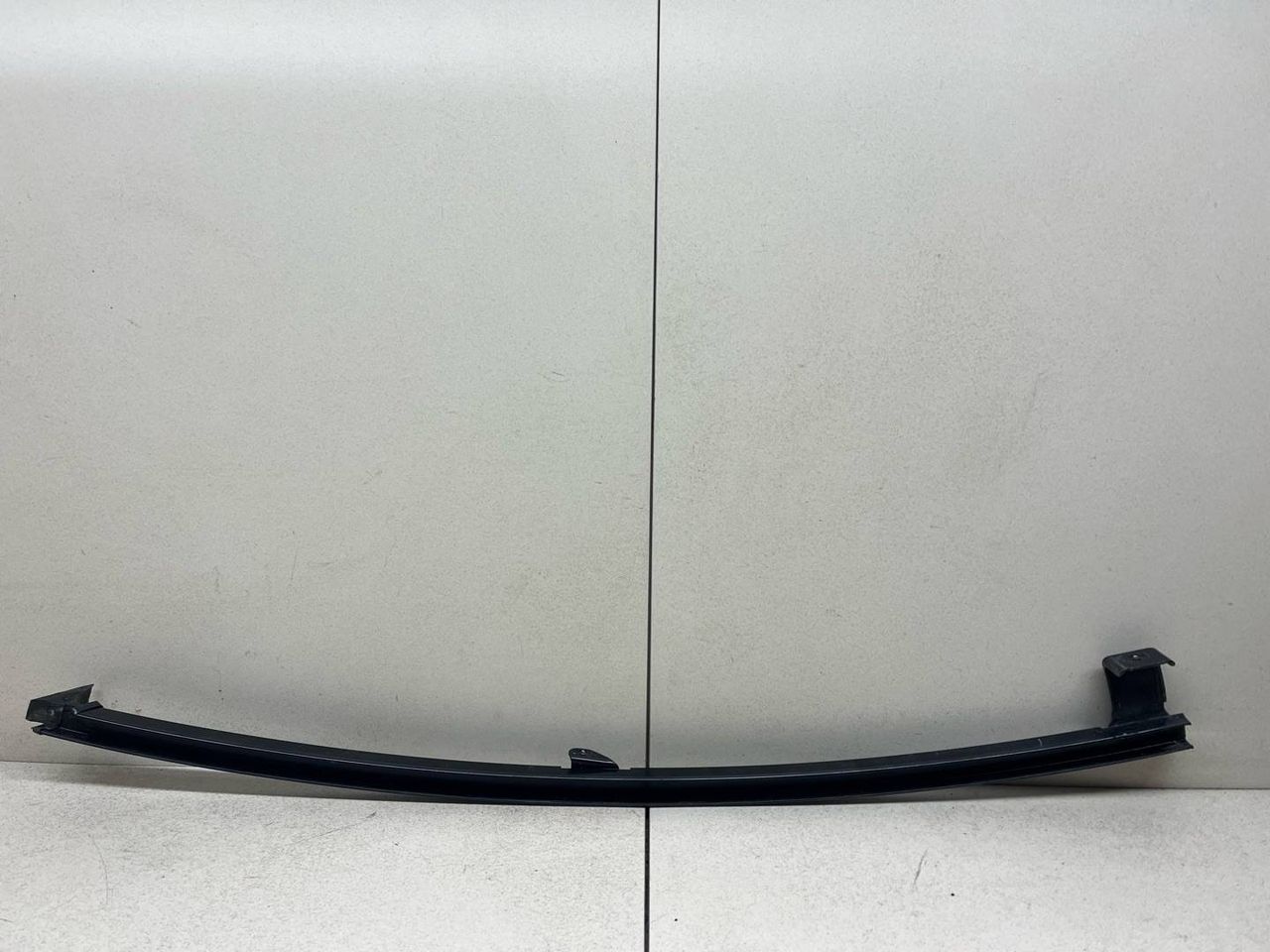 направляющая стекла задней правой Toyota Camry 7 поколение XV40 2008, 2.4 л., i, 2AZ-FE, бензин, АКПП, серебристый, седан, передний привод, 6740706030 - фото №1