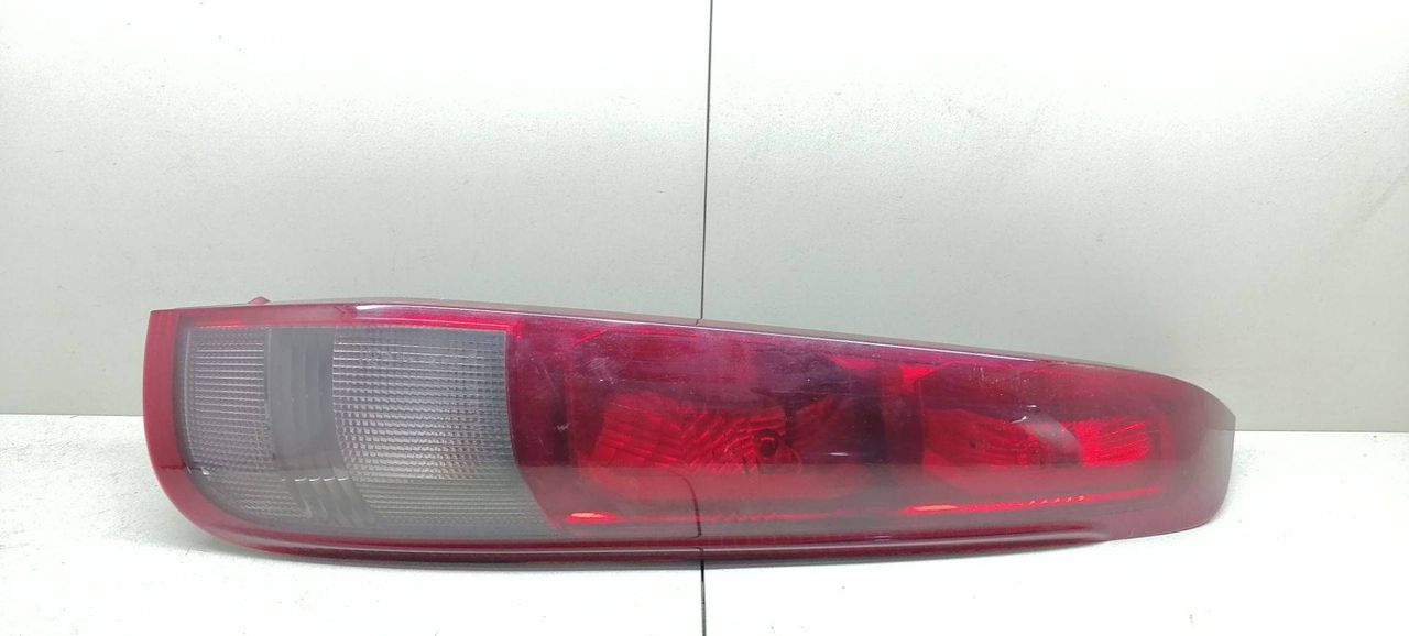 фонарь задний правый Nissan X-Trail T30 2004, 2.2 л., DCi, YD22ETI, дизель, 6МКПП, серебристый, внедорожник 5 дв., полный подключаемый привод, 265508H326, 26550EQ00A, 26550EQ025 - фото №1