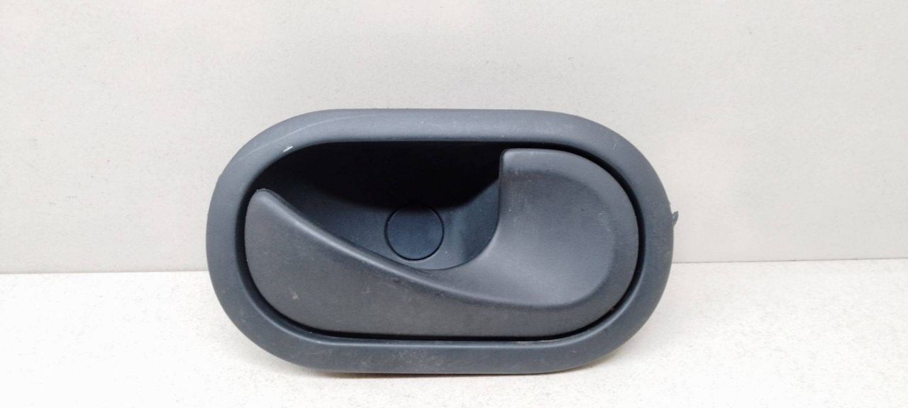 ручка внутренняя Renault Scenic 2 поколение JM0G 2003, 1.9 л., DCi, F9Q 812, дизель, 6МКПП, бордовый, минивэн, 5005500006, 8200028486 - фото №1