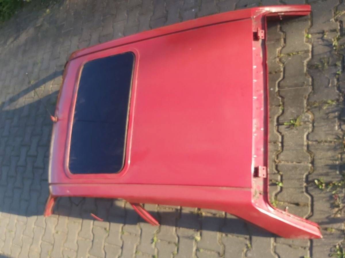 крыша Citroen Saxo 1 поколение S0 1998, 1.0 л., i, CDY (TU9M), бензин, 5МКПП, красный, хетчбэк 3 дв., передний привод - фото №1