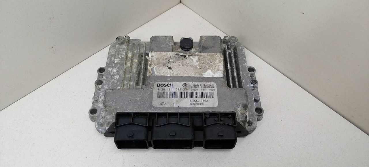 блок управления двигателем Renault Scenic 2 поколение JM0G 2003, 1.9 л., DCi, F9Q 812, дизель, 6МКПП, бордовый, минивэн, 8200310863, 0281011390, 8200349846 - фото №1