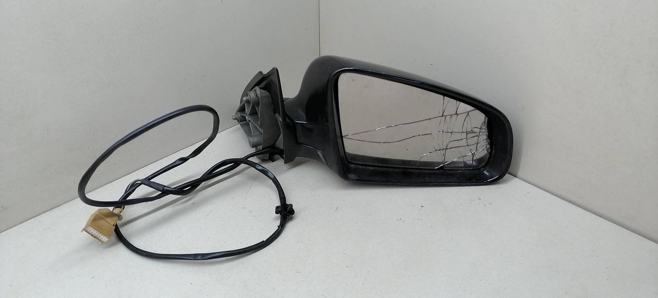 зеркало наружное правое Audi A4 B7 2006, 2.0 л., BLB, дизель, 6МКПП, серый, универсал, передний привод, 8E1858500A2ZZ - фото №1