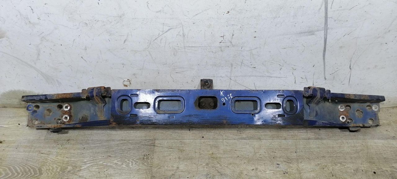 усилитель бампера переднего Renault Laguna 1 поколение 1997, 2.2 л., DT, G8T 792, дизель, 5МКПП, синий, универсал, передний привод - фото №1