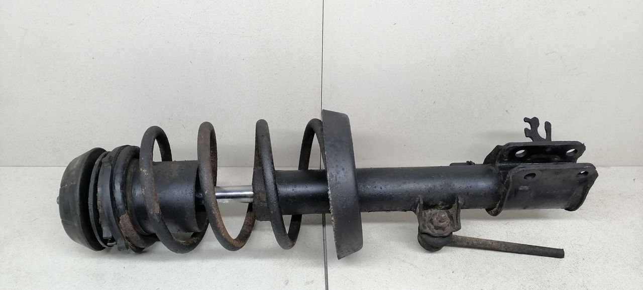 стойка передняя правая Opel Vectra B 1998, 1.6 л., i, X 16 XEL, бензин, 5МКПП, зеленый, универсал, передний привод, 344310, 312835, 344523 - фото №1