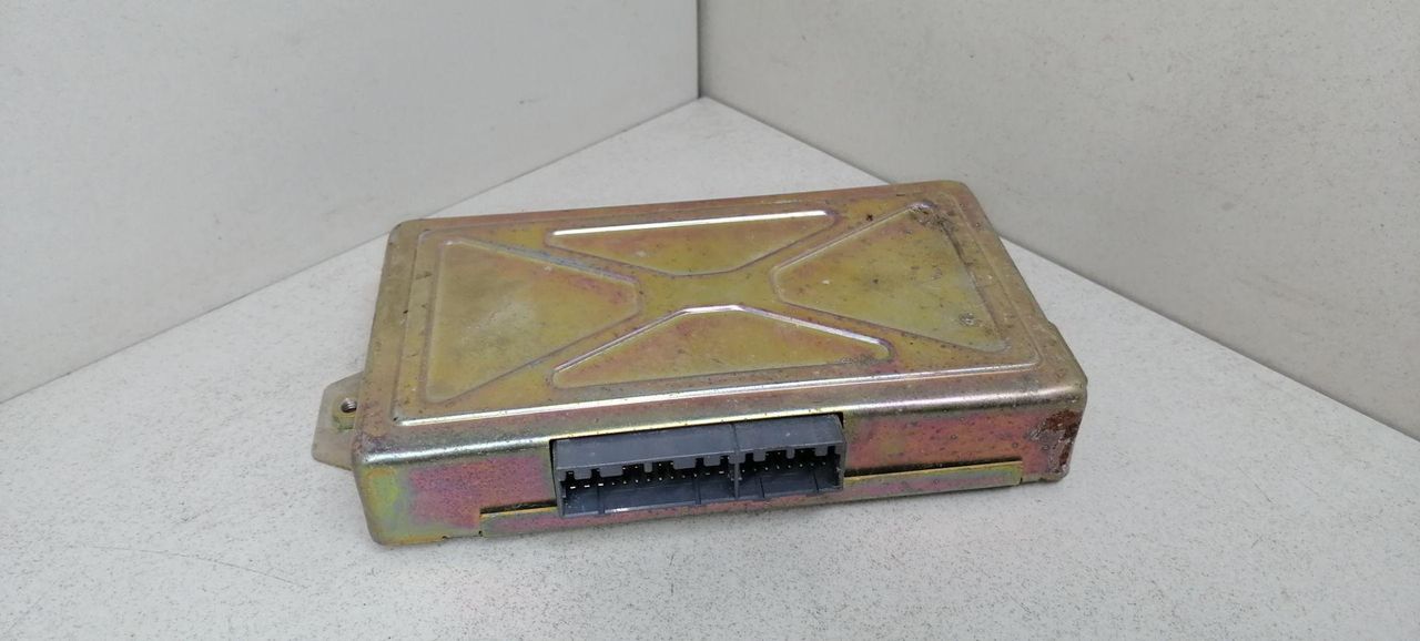 Блок управления ABS/ESP Mitsubishi Sigma 1 поколение 1994, 3.0 л., i, 6G72 (DOHC 24V), бензин, 5МКПП, серый металлик, седан, передний привод, MB863945, 91B182202, 491610-A0004