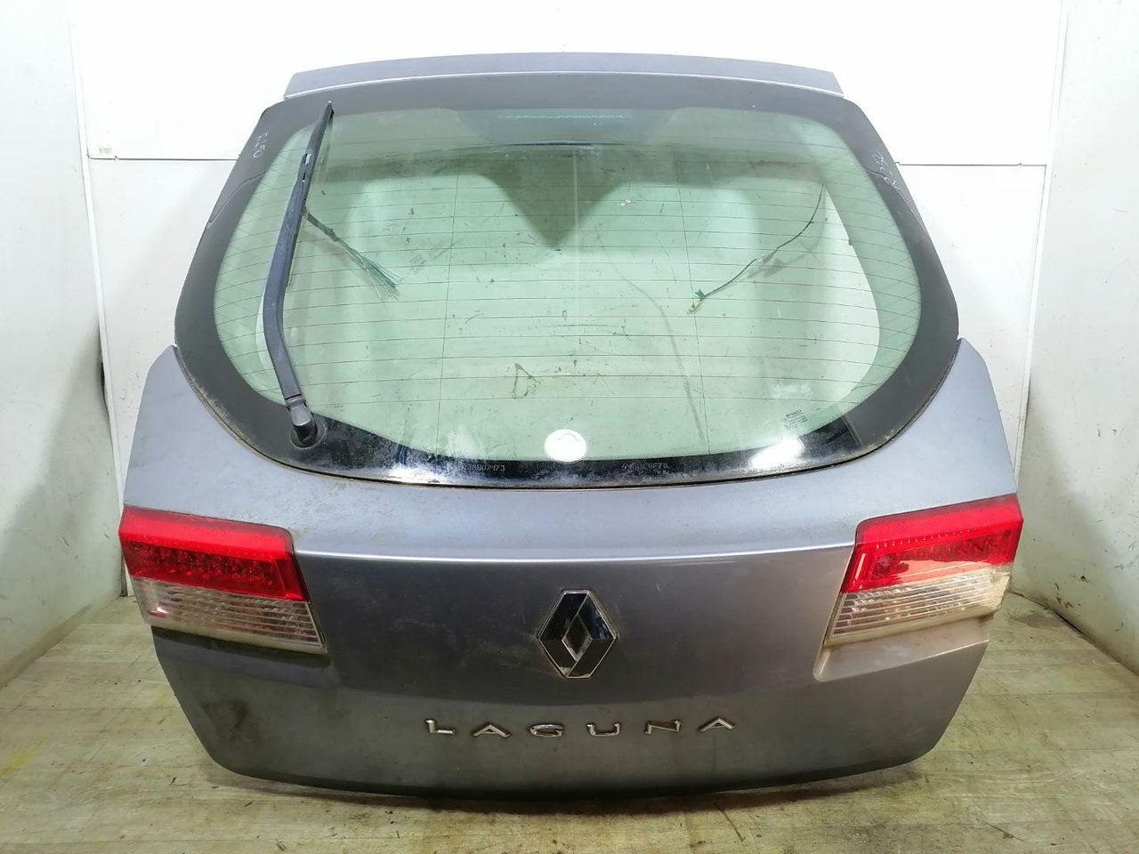 крышка багажника (дверь 3-5) Renault Laguna 3 поколение 2007, 2.0 л., DCi, M9R 802, дизель, 6МКПП, голубой, хетчбэк 5 дв., 901220001R, 903140001R, 265590001R, 265540001R - фото №1