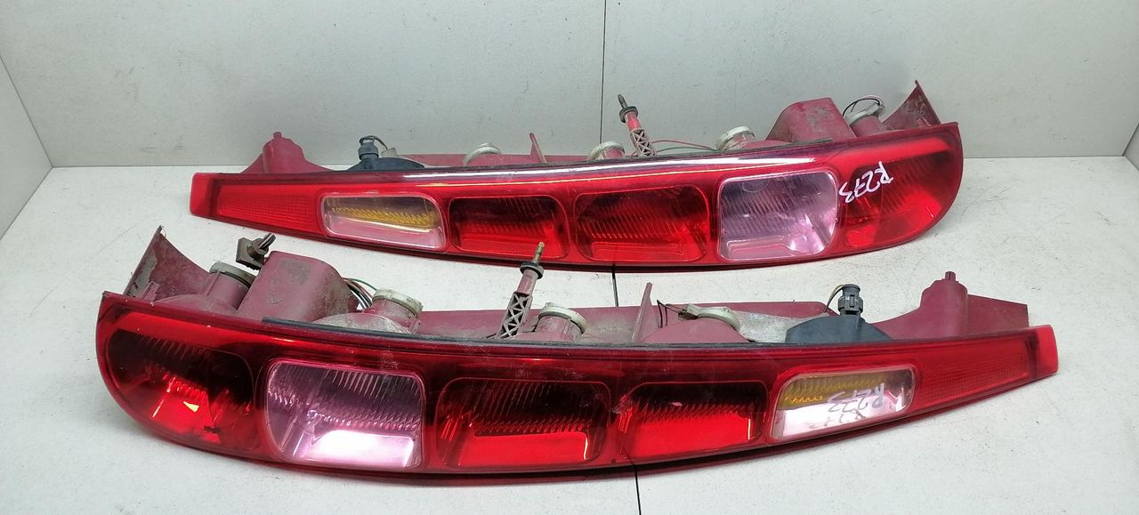 фонари задние (комплект) Citroen C8 1 поколение 2003, 2.0 л., HDi, дизель, 5МКПП, серый, минивэн, 6351Y5, 6350Y5 - фото №1