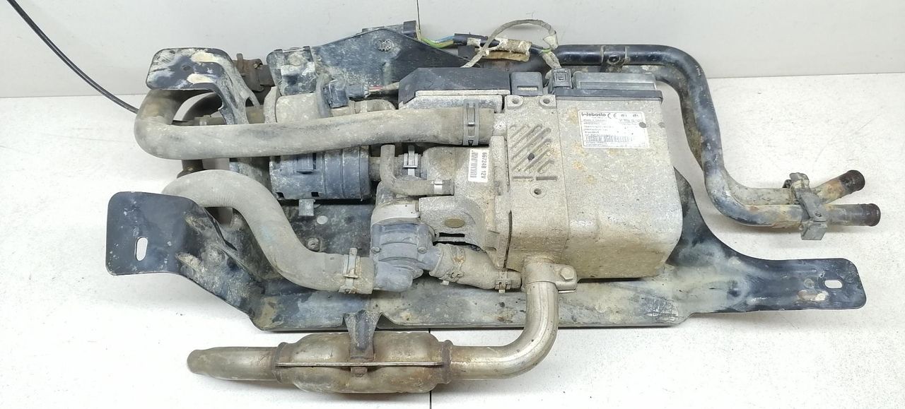 автономный отопитель (Webasto) Citroen C8 1 поколение 2003, 2.0 л., HDi, дизель, 5МКПП, серый, минивэн, ARTIKELNR98880G - фото №1