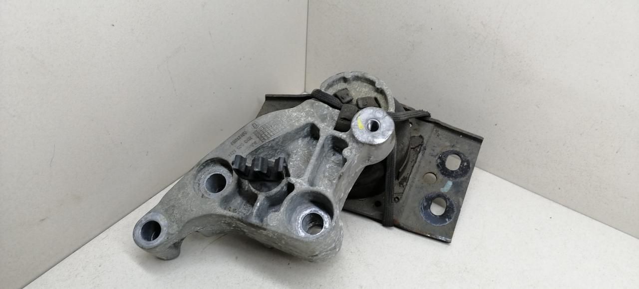 подушка крепления двигателя Renault Laguna 3 поколение 2007, 2.0 л., DCi, M9R 802, дизель, 6МКПП, голубой, хетчбэк 5 дв., 112100004R - фото №1