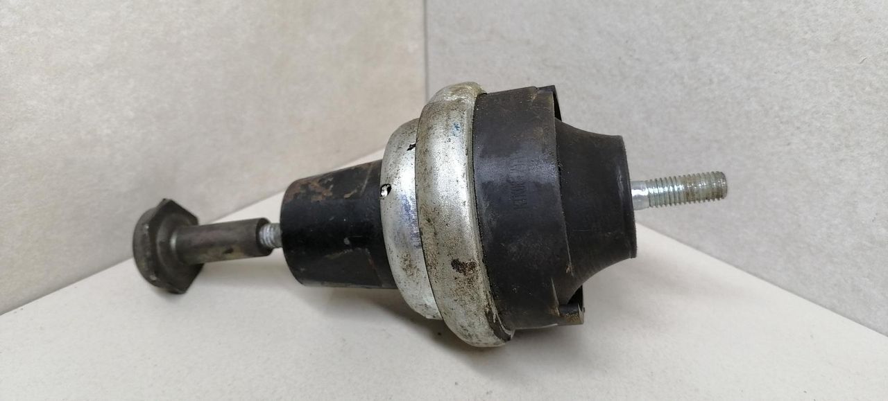 подушка крепления двигателя Citroen Xantia 1 поколение 1997, 1.9 л., D, дизель, 5МКПП, тёмно-серый металлик, хетчбэк 5 дв., передний привод
