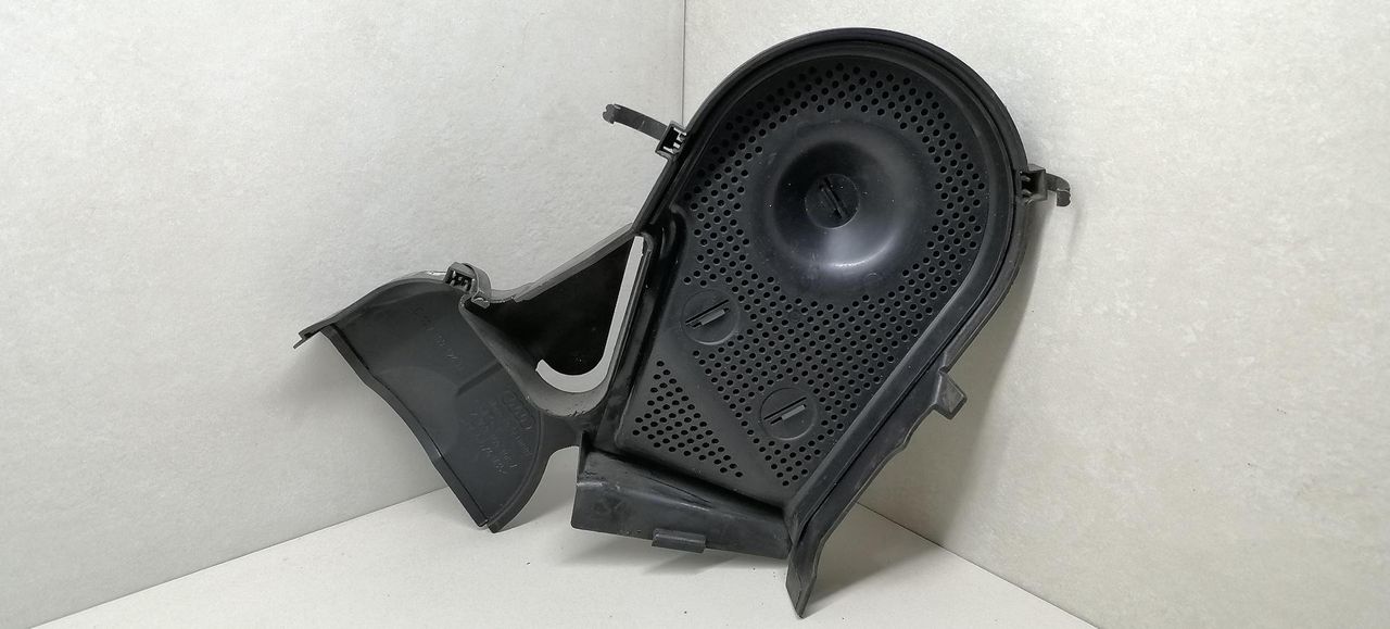 защита (кожух) ремня ГРМ Audi A4 B6 2005, 2.5 л., дизель, E059109124H, Z059109108A - фото №1