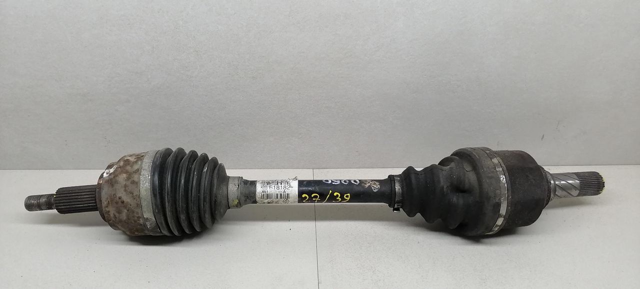 полуось передняя левая (приводной вал, ШРУС) Renault Laguna 3 поколение 2007, 2.0 л., DCi, M9R 802, дизель, 6МКПП, голубой, хетчбэк 5 дв., 8200618182 - фото №1