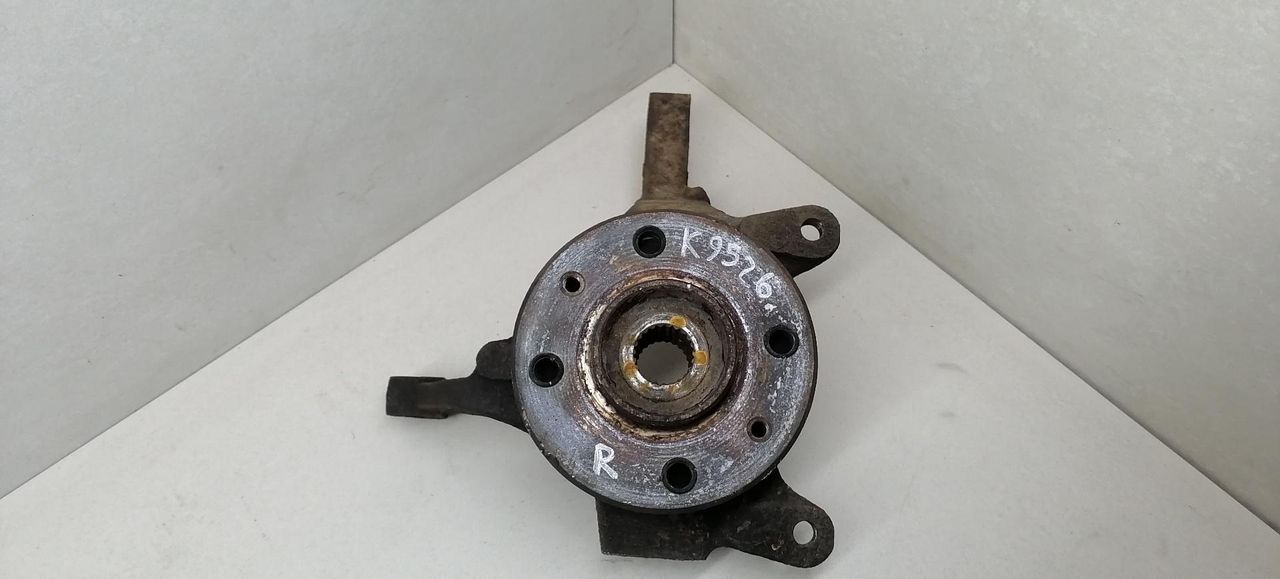 ступица передняя правая Renault Laguna 1 поколение B56A/B 1994, 1.8 л., mono, бензин, 5МКПП, хетчбэк 5 дв., передний привод, 326194, 308322 - фото №1