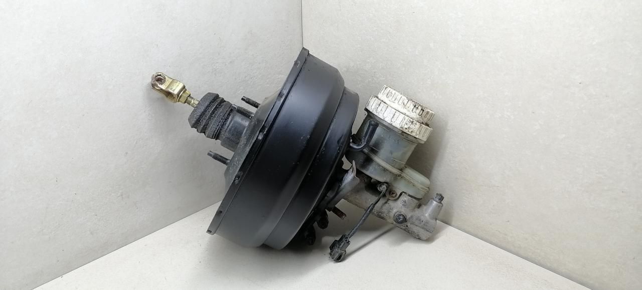 цилиндр тормозной главный Mitsubishi Sigma 1 поколение 1994, 3.0 л., i, 6G72 (DOHC 24V), бензин, 5МКПП, серый металлик, седан, передний привод, 854-03201 - фото №1
