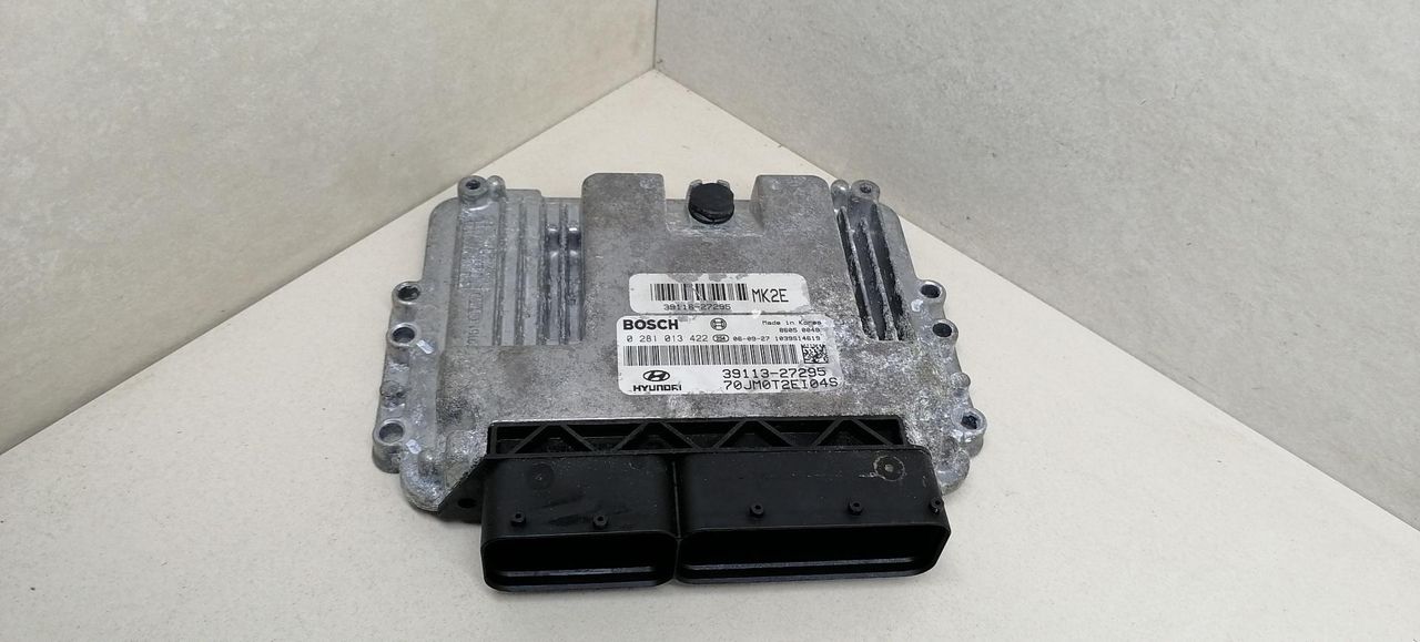 блок управления двигателем Hyundai Tucson 1 поколение 2006, 2.0 л., CRDi, дизель, АКПП, чёрный, внедорожник 5 дв., передний привод, 39116-27295, 70JM0T2EI04S, 0281013422, 39113-27295