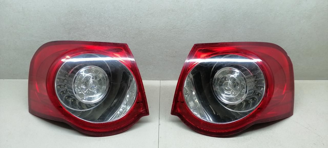 фонари задние (комплект) Volkswagen Passat B6 2008, 2.0 л., TDi, CBAB, дизель, 6МКПП, серебристый, универсал, 3C9945095N, 3C9945096N - фото №1