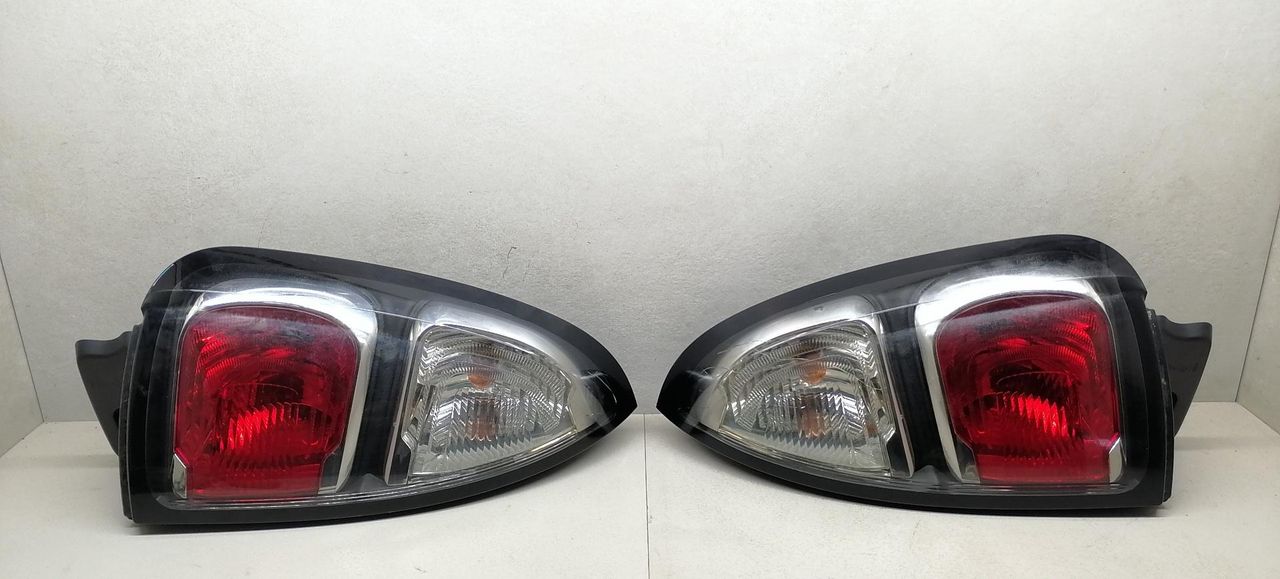 фонари задние (комплект) Citroen C3 Picasso 1 поколение 2012, 1.6 л., i, бензин, 5МКПП, чёрный, минивэн