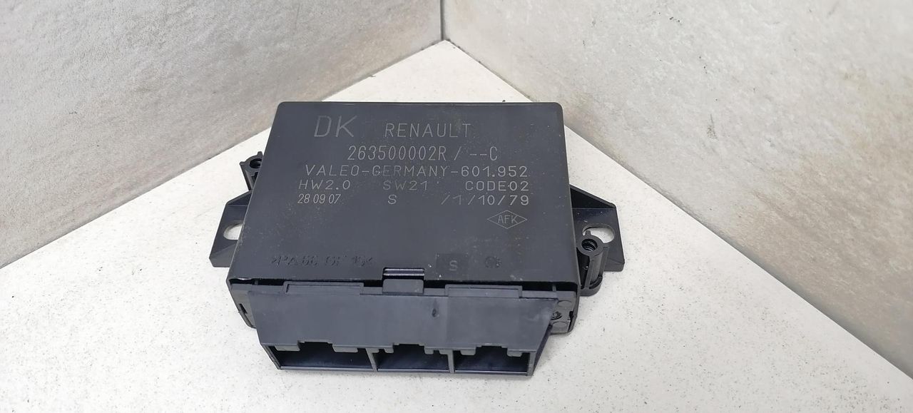 блок управления парктрониками Renault Laguna 3 поколение 2007, 2.0 л., DCi, M9R 802, дизель, 6МКПП, голубой, хетчбэк 5 дв., 263500002R - фото №1
