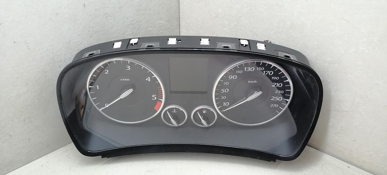 щиток приборов (приборная панель) Renault Laguna 3 поколение 2007, 2.0 л., DCi, M9R 802, дизель, 6МКПП, голубой, хетчбэк 5 дв., 250450036R - фото №1