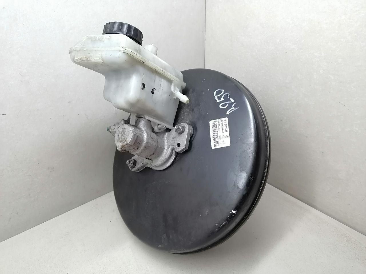 вакуумный усилитель тормозов Renault Laguna 3 поколение 2007, 2.0 л., DCi, M9R 802, дизель, 6МКПП, голубой, хетчбэк 5 дв., 0204051643, 29175A0922