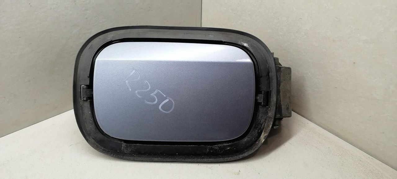 лючок топливного бака Renault Laguna 3 поколение 2007, 2.0 л., DCi, M9R 802, дизель, 6МКПП, голубой, хетчбэк 5 дв. - фото №1