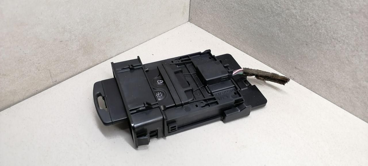 замок зажигания Renault Laguna 3 поколение 2007, 2.0 л., DCi, M9R 802, дизель, 6МКПП, голубой, хетчбэк 5 дв. - фото №1