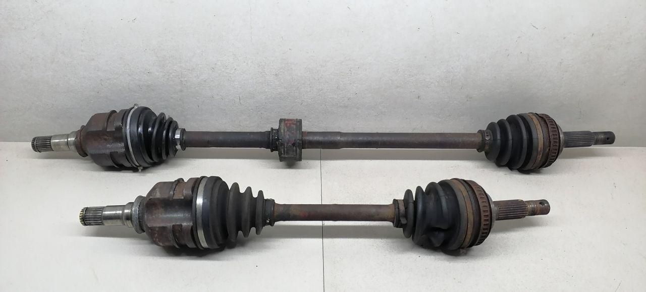 полуось (приводной вал, ШРУС) Toyota Corolla 7 поколение (E100) EE101 1996, 1.3 л., 4E-FE, бензин, хетчбэк 3 дв. - фото №1