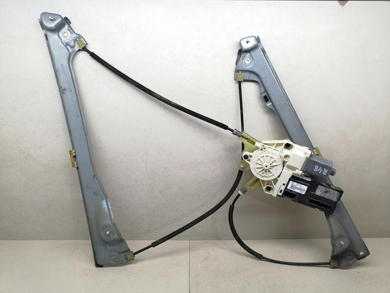 стеклоподъемник электрический передний левый Renault Laguna 3 поколение BT0A 2009, 1.5 л., DCi, K9K 780, дизель, 6МКПП, серый, хетчбэк 5 дв., передний привод, KH920V69, 503621020103, 988571-102