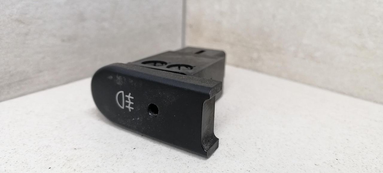 кнопка противотуманных фар Daewoo Lanos T100 1998, 1.3 л., MPI, A13SMS, бензин, 5МКПП, зелёный, хетчбэк 3 дв., передний привод, 96242528, 96284733