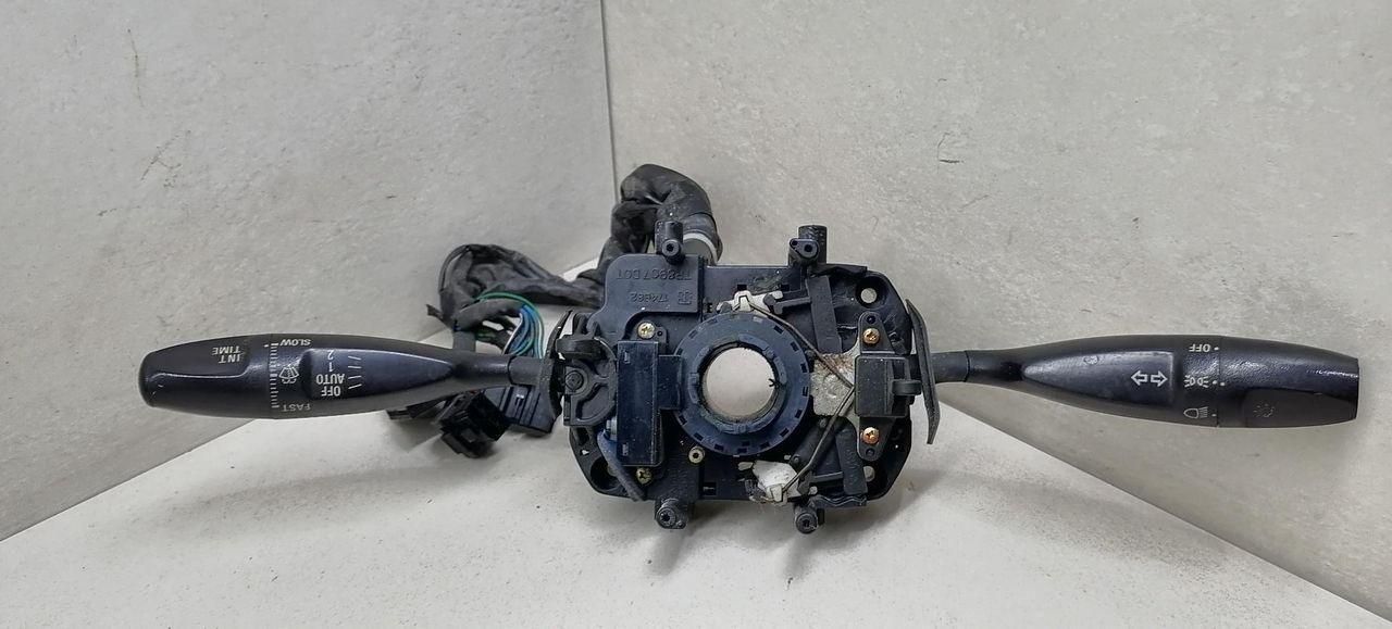 переключатель дворников Mitsubishi Sigma 1 поколение 1994, 3.0 л., i, 6G72 (DOHC 24V), бензин, 5МКПП, серый металлик, седан, передний привод, MB802178