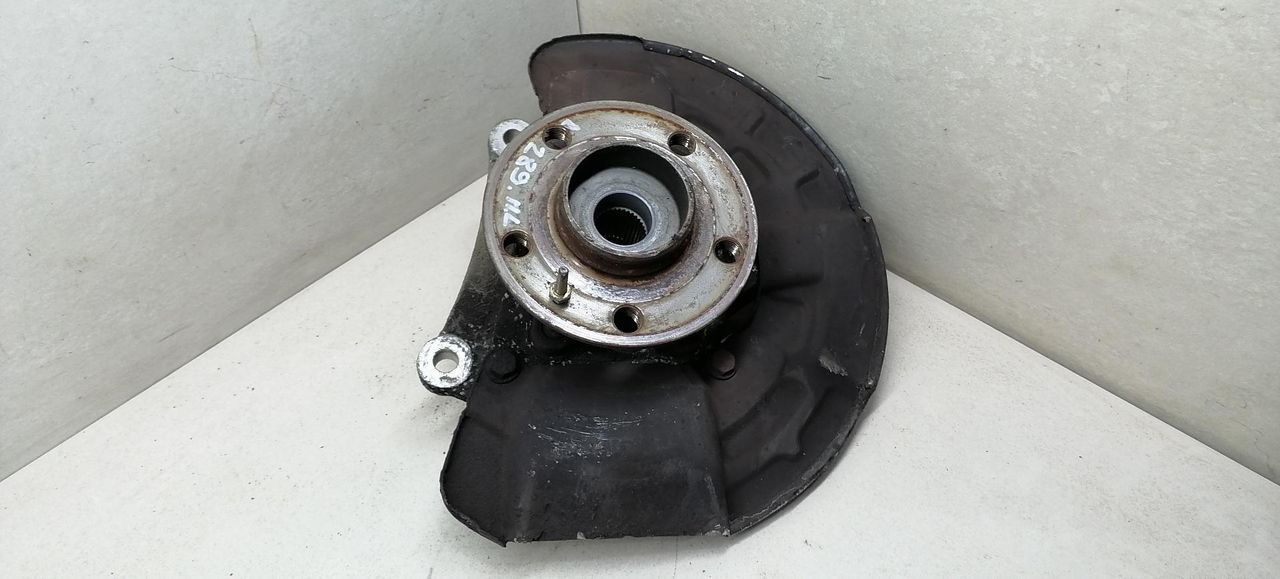 ступица передняя левая Volvo S80 1 поколение 2001, 2.8 л., B 6284 T, бензин, АКПП, синий, седан