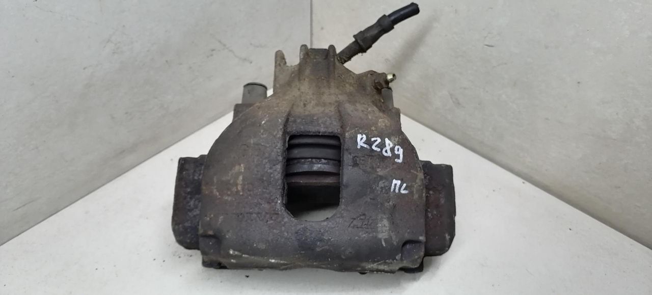 суппорт передний левый Volvo S80 1 поколение 2001, 2.8 л., B 6284 T, бензин, АКПП, синий, седан