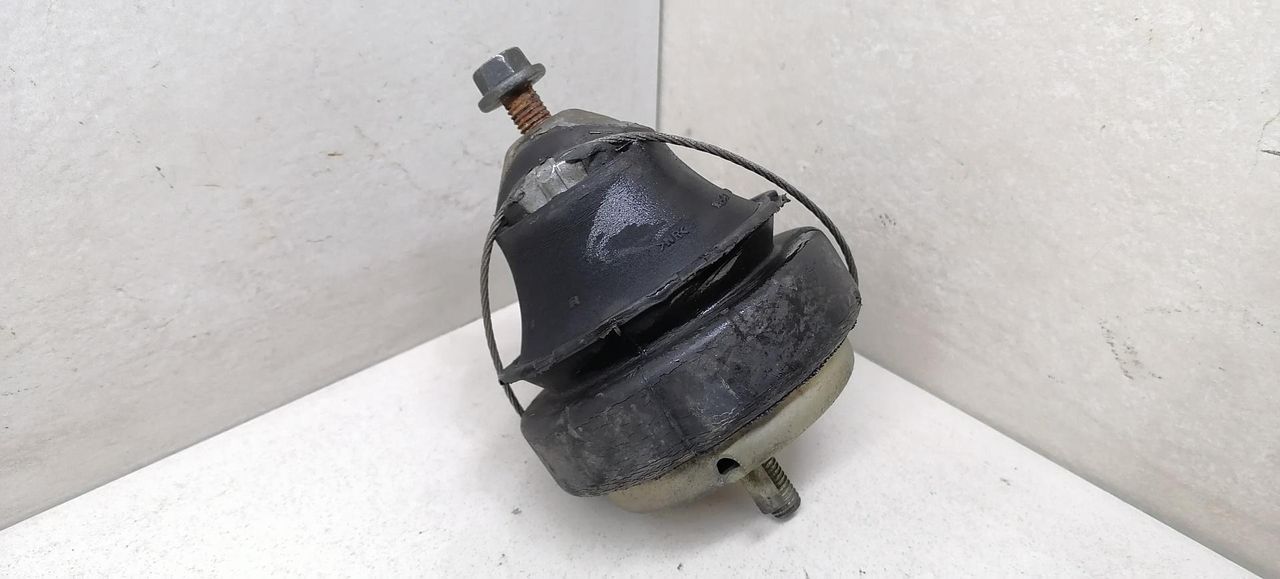 подушка крепления двигателя Volvo S80 1 поколение 2001, 2.8 л., B 6284 T, бензин, АКПП, синий, седан
