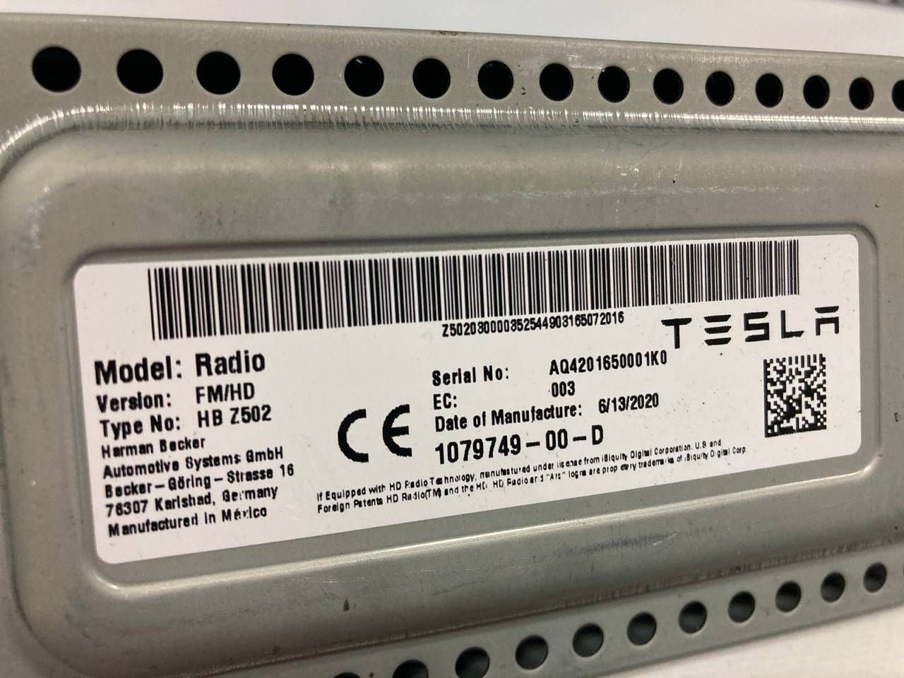 блок радио Tesla Model 3 1 поколение 2018, 1079749-00-D