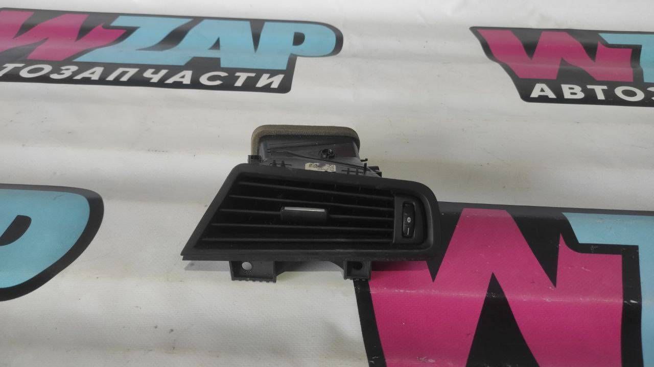воздуховод печки BMW 5 серия F10/F11 [рестайлинг] F10 2014, 3.0 л., N55 B30 A, бензин, АКПП, седан, 6422-9166884