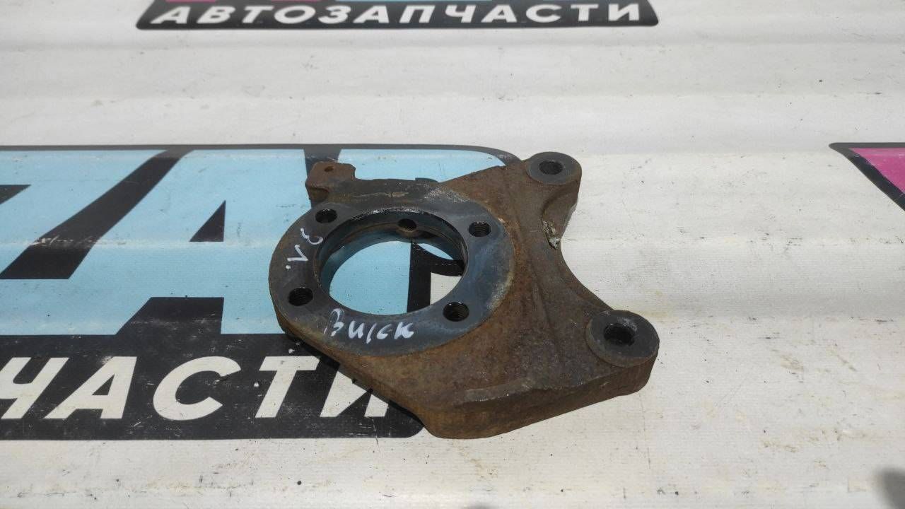 кулак задний левый Buick Encore 1 поколение [рестайлинг] 2017, 1.4 л., 95409436