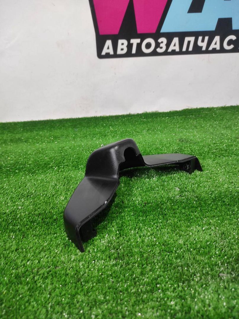 Кожух салонного зеркала Maserati Levante 1 поколение M161 2019, 3.0 л., дизель, АКПП, внедорожник 5 дв., полный привод, 670040422