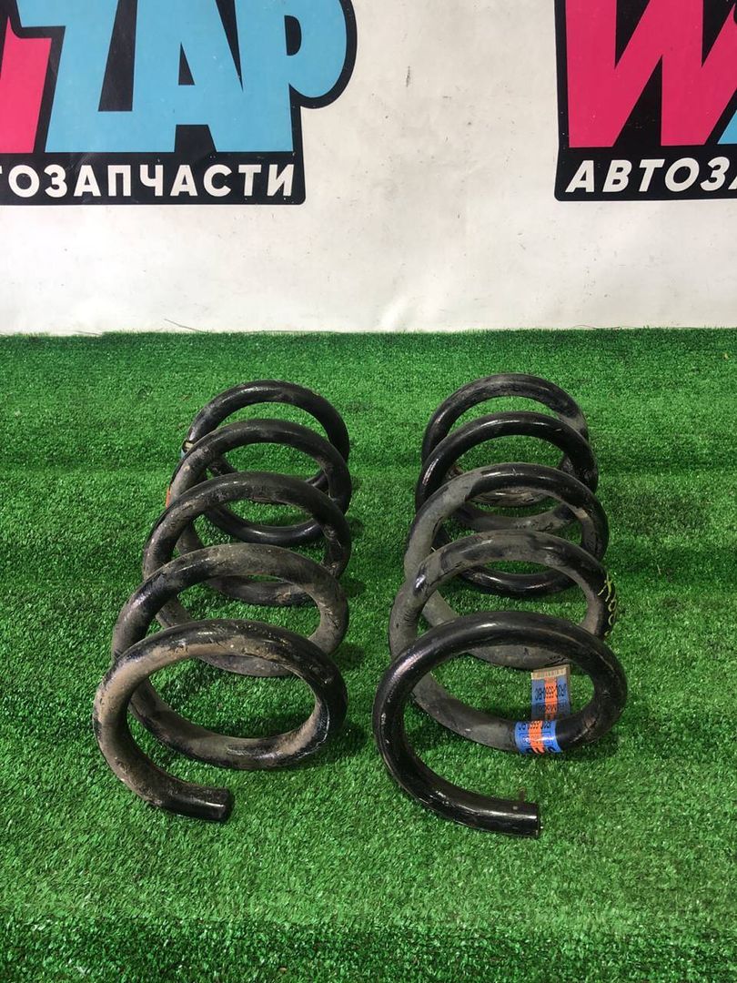 пружина задняя Ford Mustang 6 поколение S550 [рестайлинг] 2019, 2.3 л., бензин, купе, задний привод, JR3C-5560-BC
