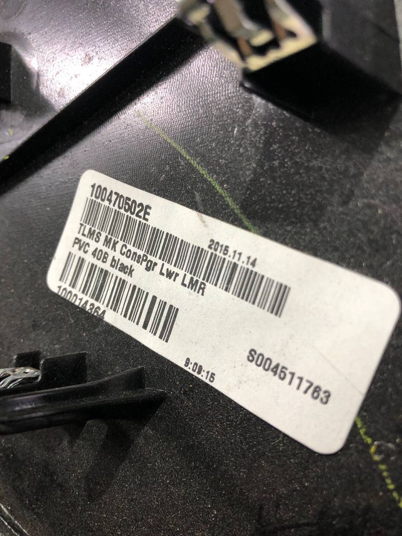 консоль салона Tesla Model S 1 поколение [рестайлинг] (2016 - 2021), 100470502E