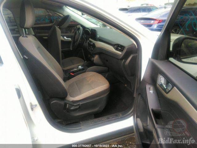 Ford Escape 4 CX482 2021